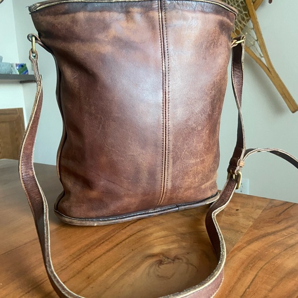 Vintage Leather Coach Bleeker Bucket Crossbody Bag - Picture 2 of 13